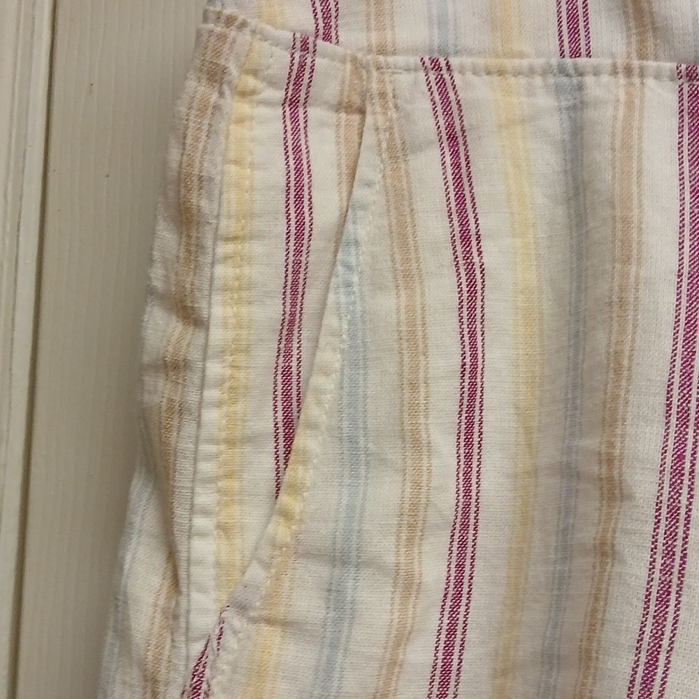 GAP Women's Striped Shorts Cream, Red, Blue And Yellow. Size S. NWT Linen Blend - Picture 2 of 11
